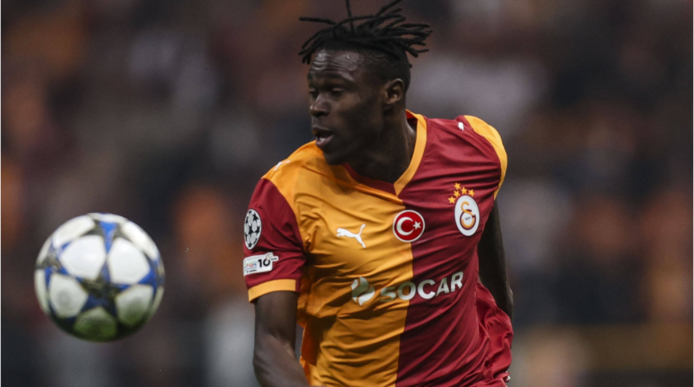 "Galatasaray'ın Yıldızı Singo, Napoli'nin Radarında: Transfer Listesinde İlk Sıralarda"